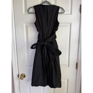 Tea & Cup Los Angeles Black Sleeveless Wrap V-Neck Pleated Midi Dress Womens M